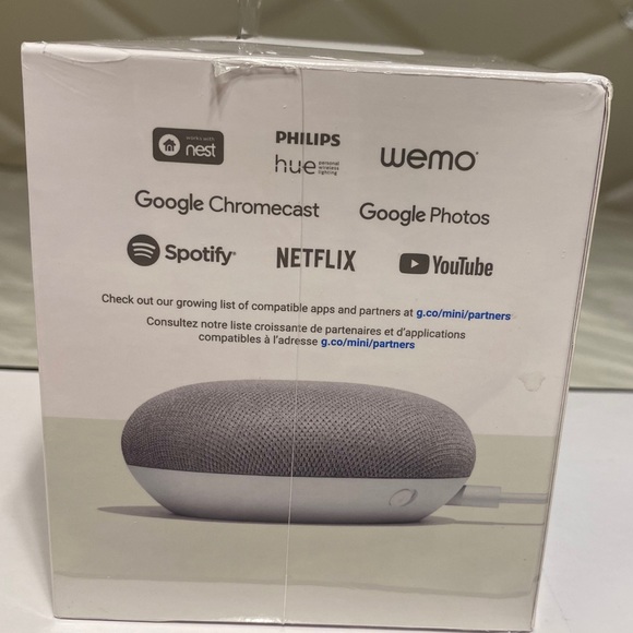 Google Home Mini - Picture 2 of 4